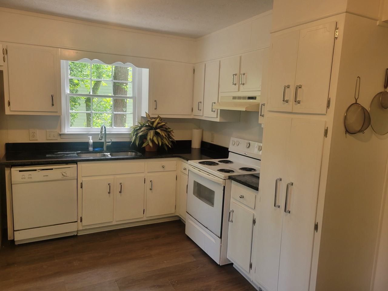 2780 Arborcrest Dr #2780 - Photo 2 of 11