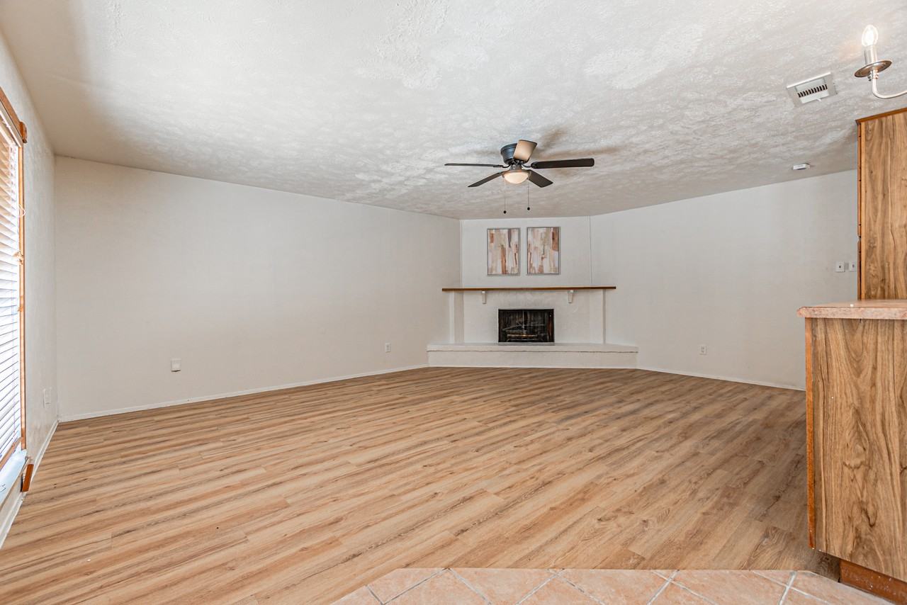 532 Windsor Dr #532WINDSOR - Photo 5 of 14