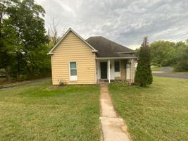 featured image of 1800 Gordon St