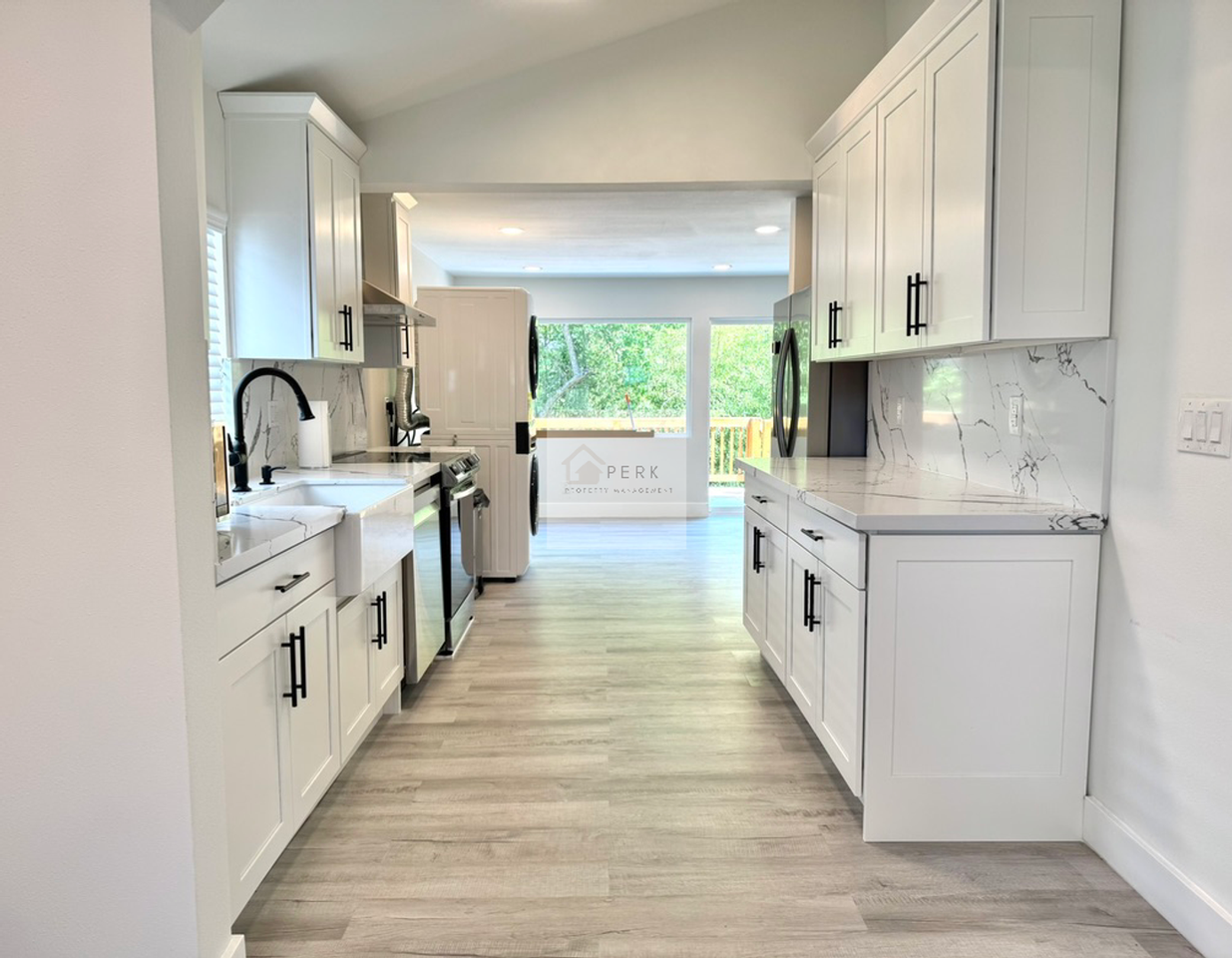 9300 9300 39th Ave S - South Beacon #A - Photo 5 of 23