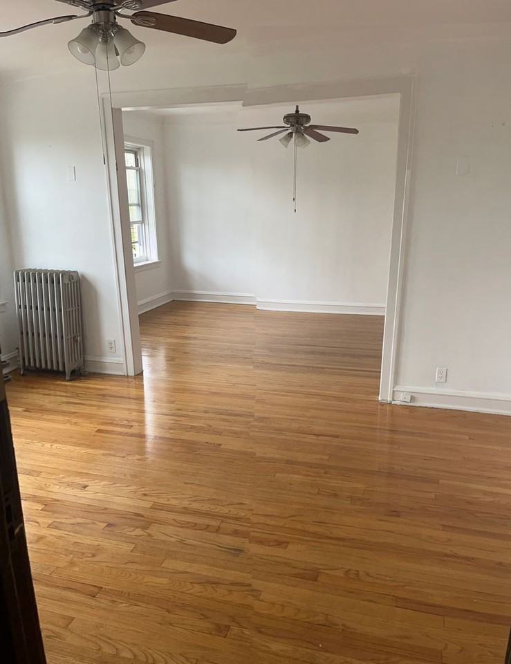 2609 N Lavergne Ave - Photo 2 of 12