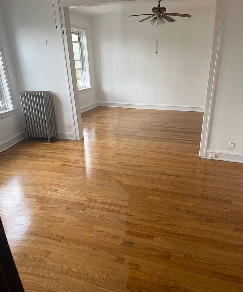 2609 N Lavergne Ave - Photo 3 of 12