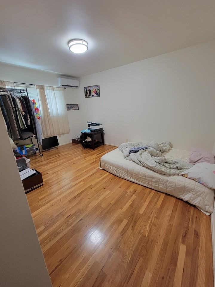 1181 Langley Way #NA - Photo 3 of 9