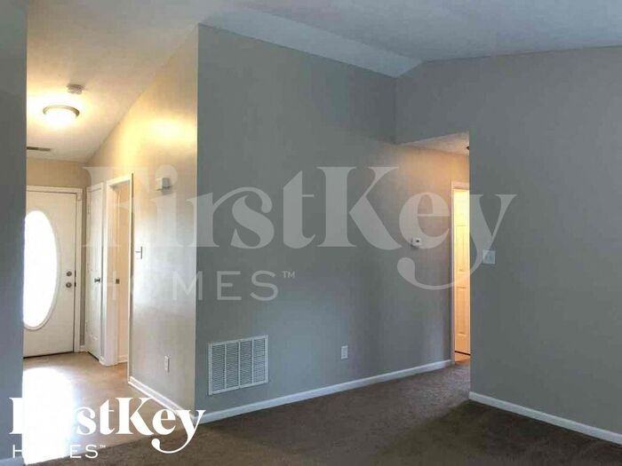 903 Washington Cove Way - Photo 2 of 15