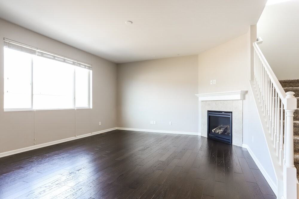 7649 Blue Water Dr - Photo 5 of 18