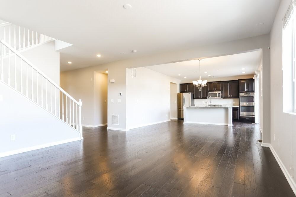 7649 Blue Water Dr - Photo 6 of 18