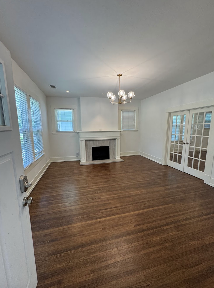 1014 North Bishop Avenue - Photo 2 of 13