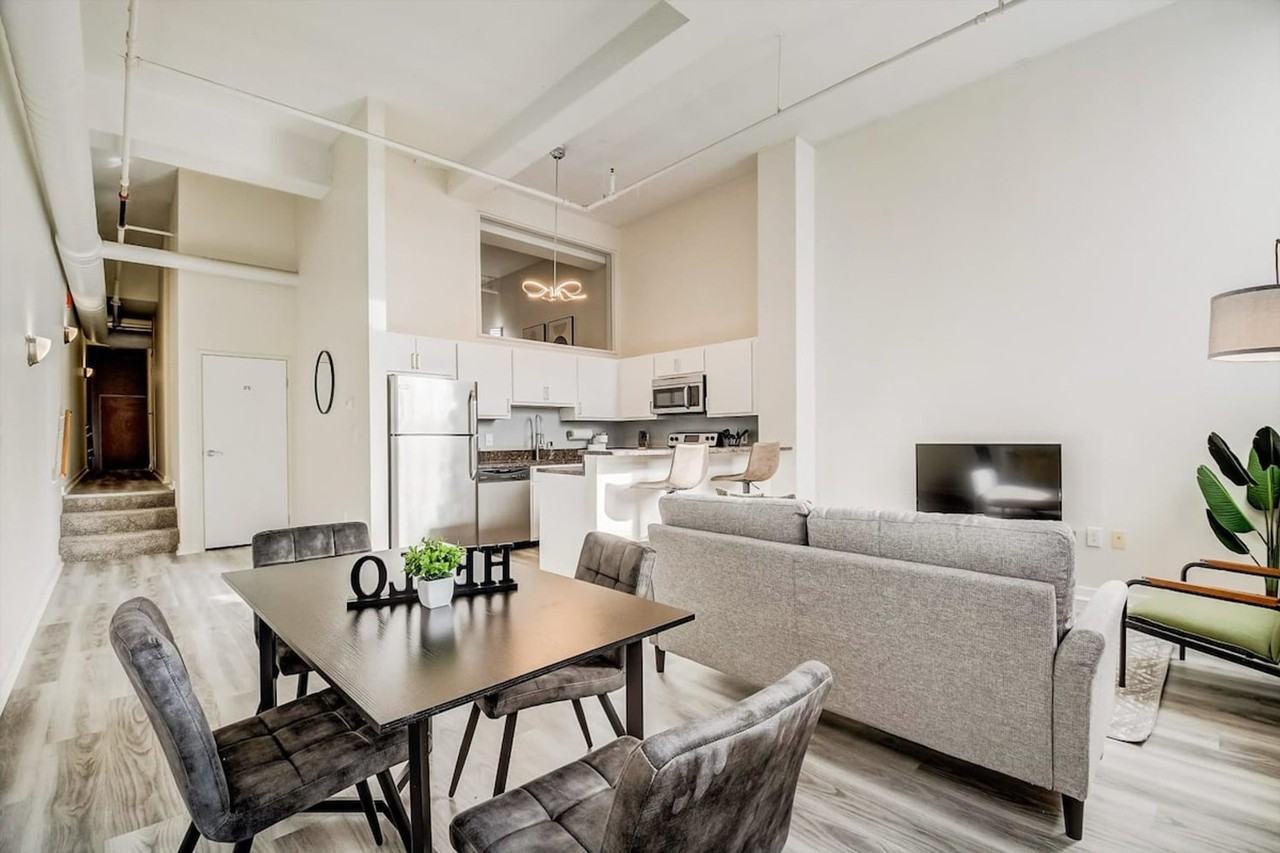 50 N Illinois St #1014593P - Photo 3 of 41