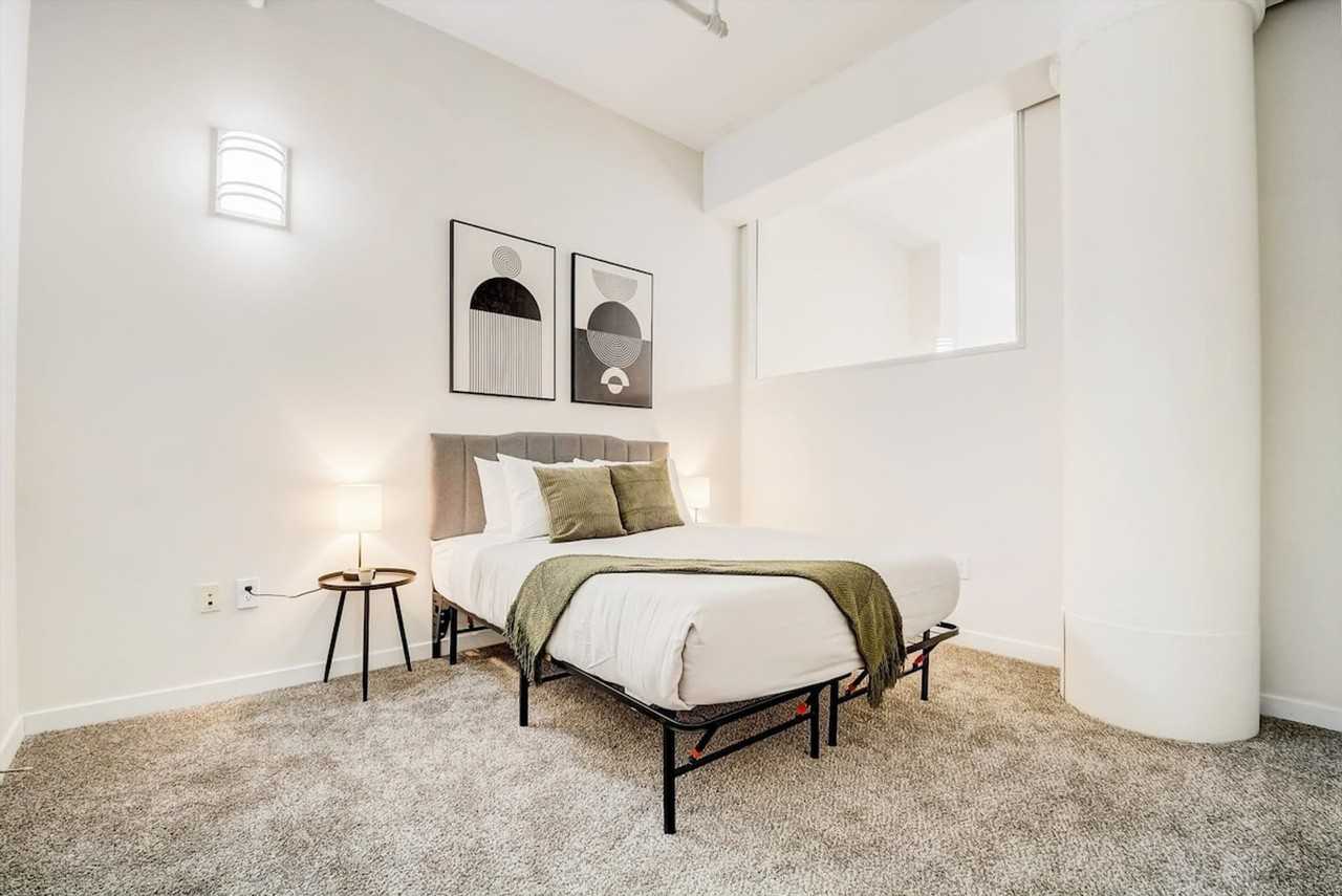 50 N Illinois St #1014593P - Photo 4 of 41