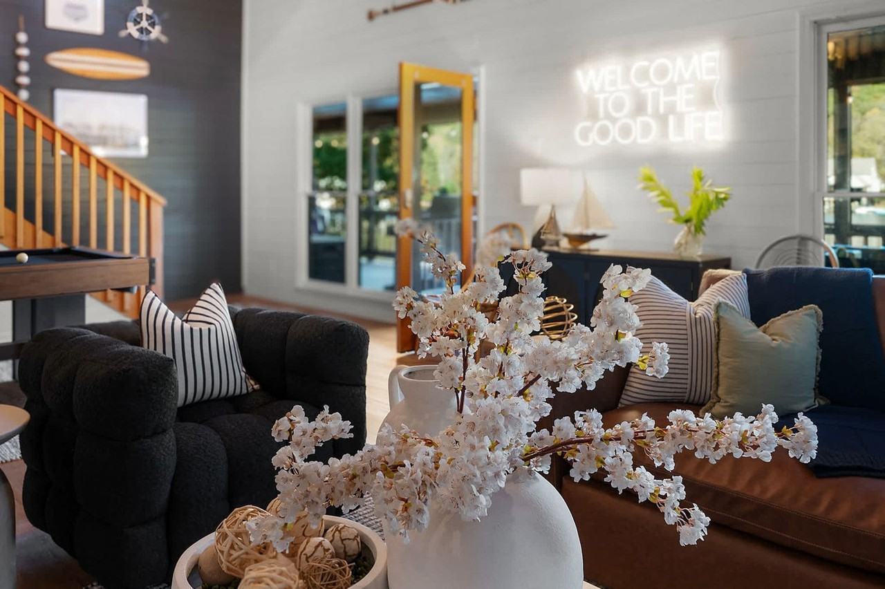 129 Broadwater Ct #1036669P - Photo 4 of 50