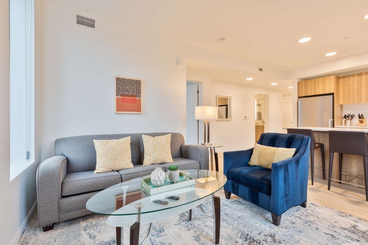 60 Kilmarnock Street - Photo 3 of 38