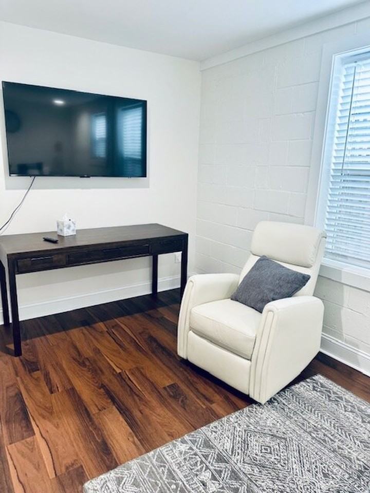 321 Shaw St #1234776P - Photo 3 of 13