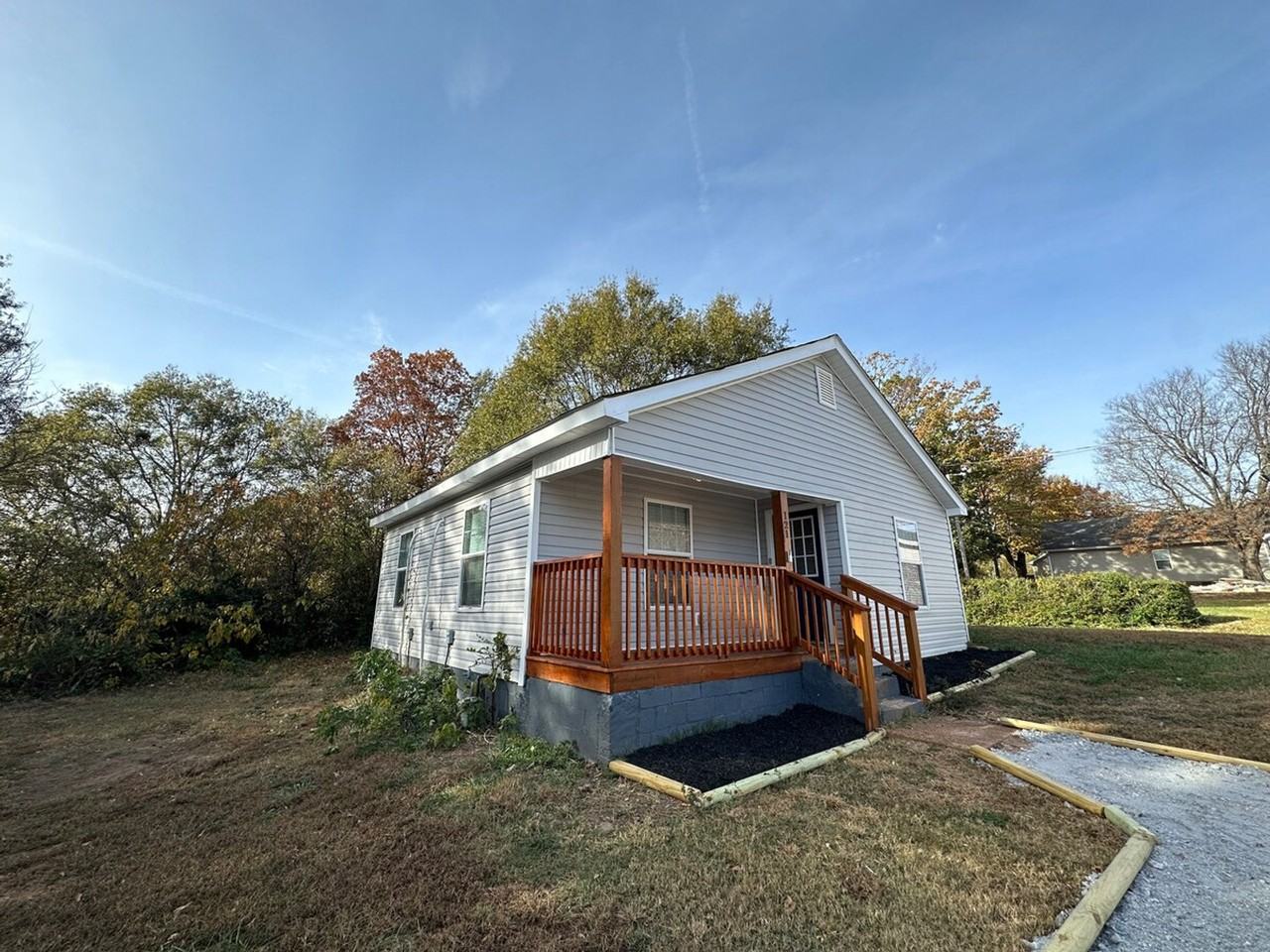 108 Fuller St #1234791P - Photo 5 of 16