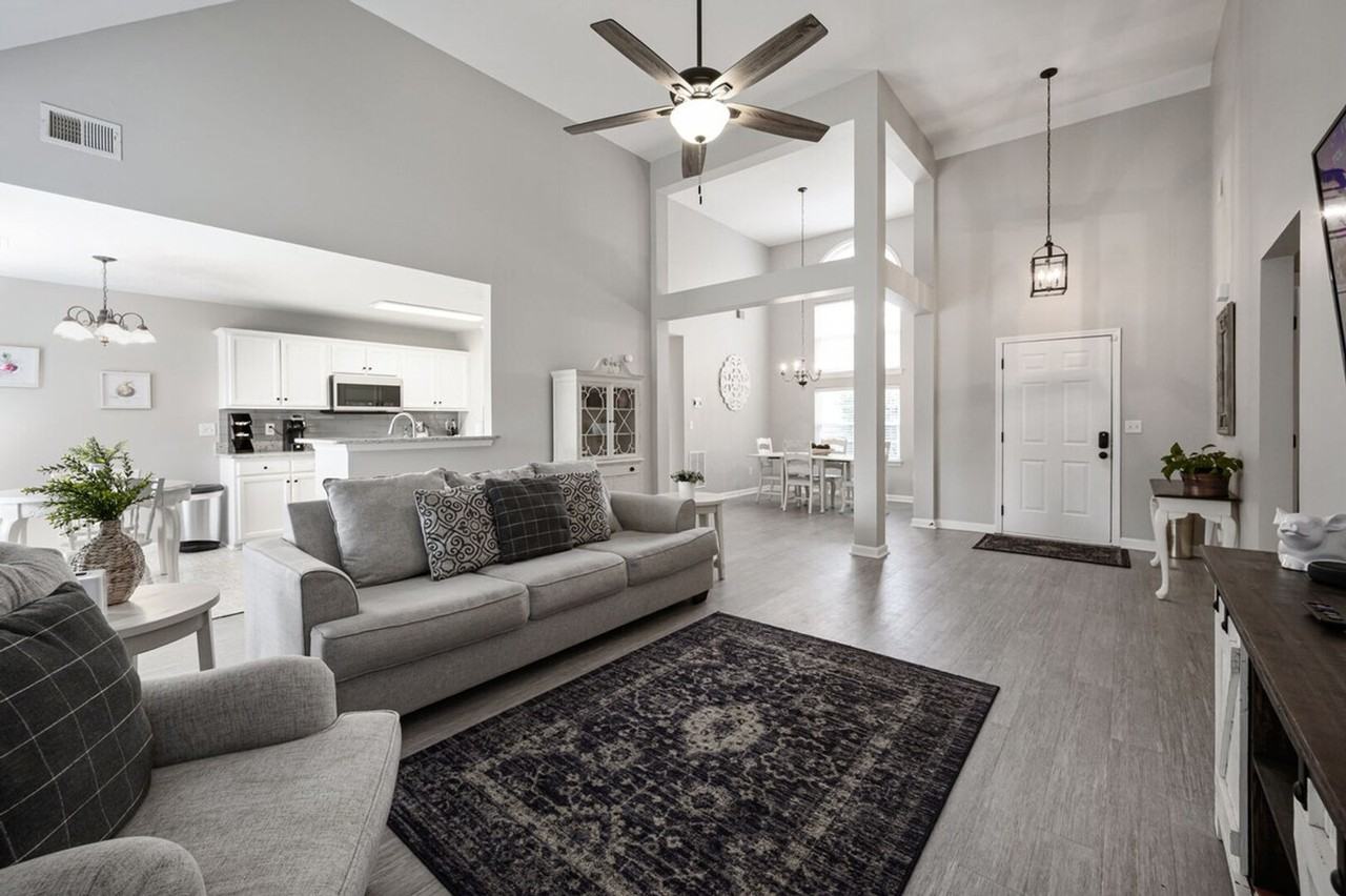 11 Cobblestone Dr Nw #1234799P - Photo 4 of 50