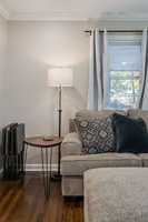 featured image of 6 Oriole Dr