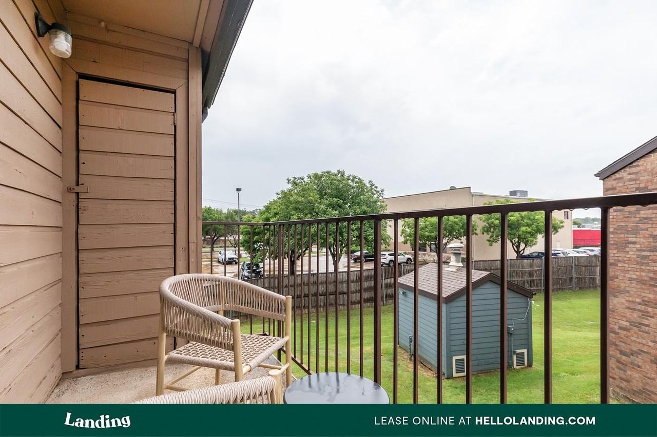 1408 Teasley Ln - Photo 7 of 50