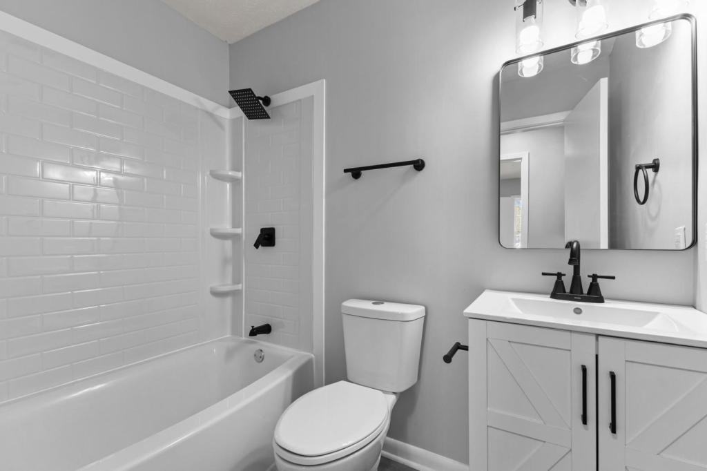 1616 Inverness Dr - Photo 7 of 38