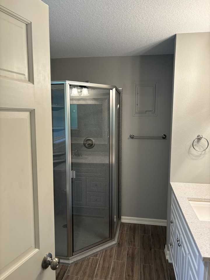 5 Sheneman Dr - Photo 3 of 13