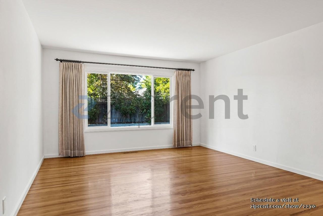 3353 Valley Square Ln - Photo 3 of 20