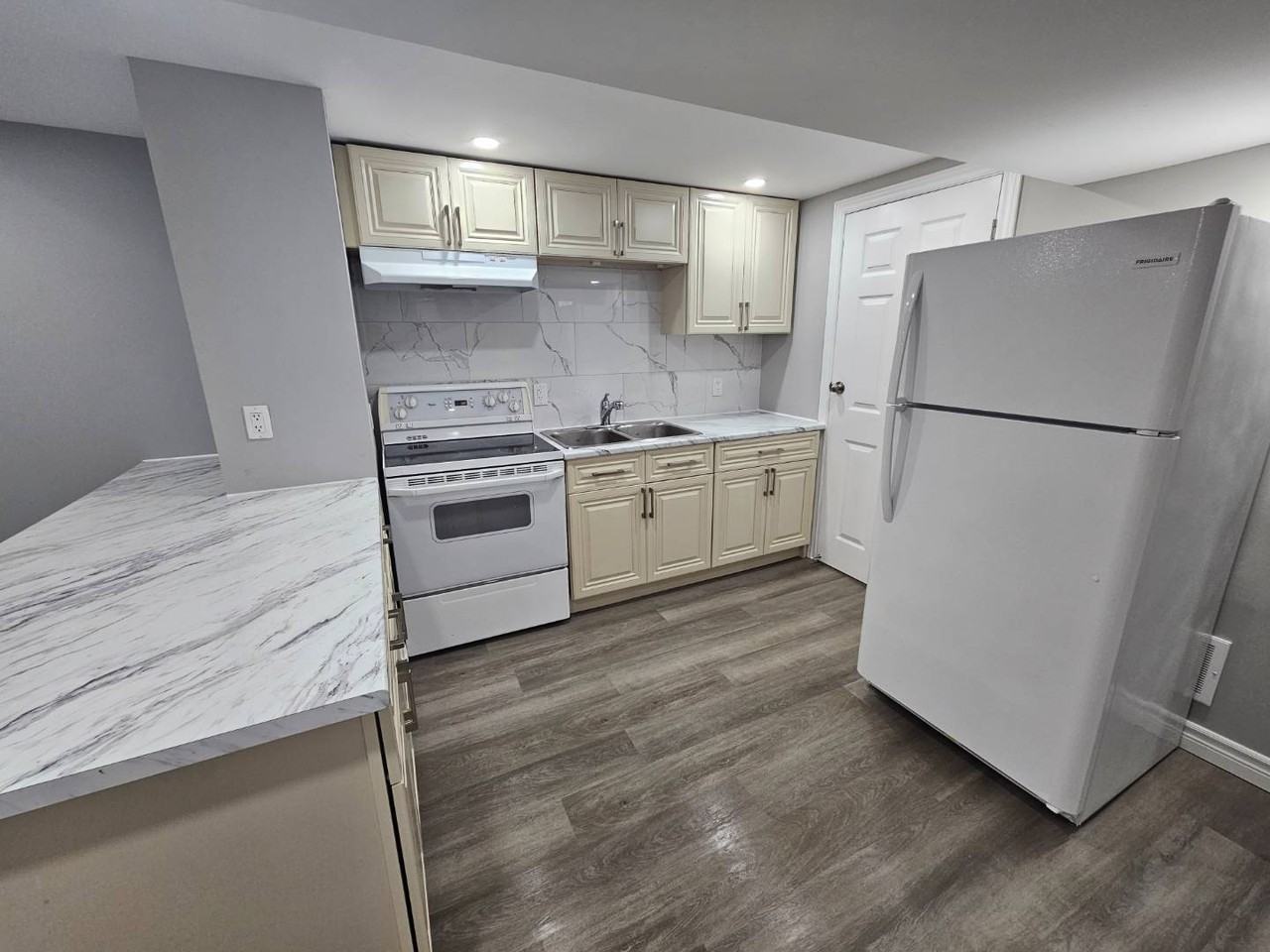 Lower- 1612 Cherryhill Road - Photo 3 of 13