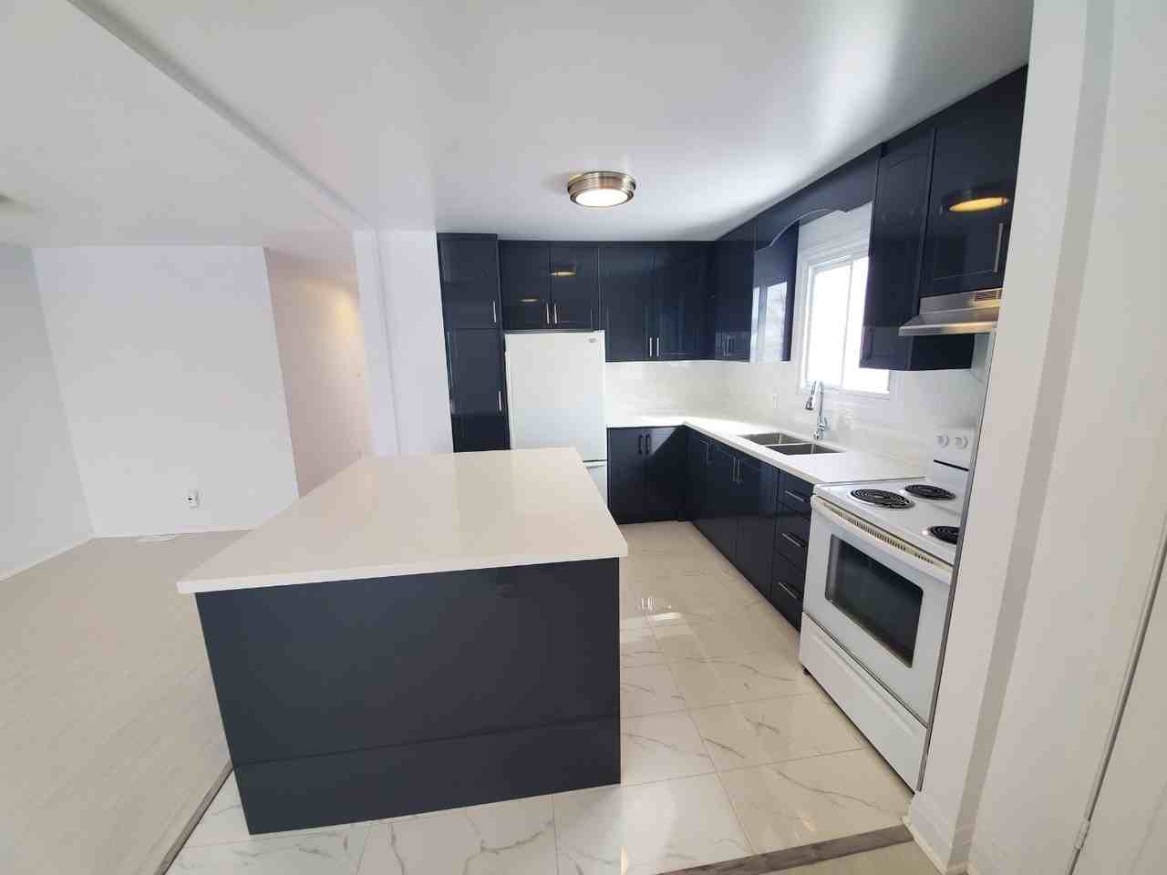 24 Briasdale Crescent - Photo 3 of 16