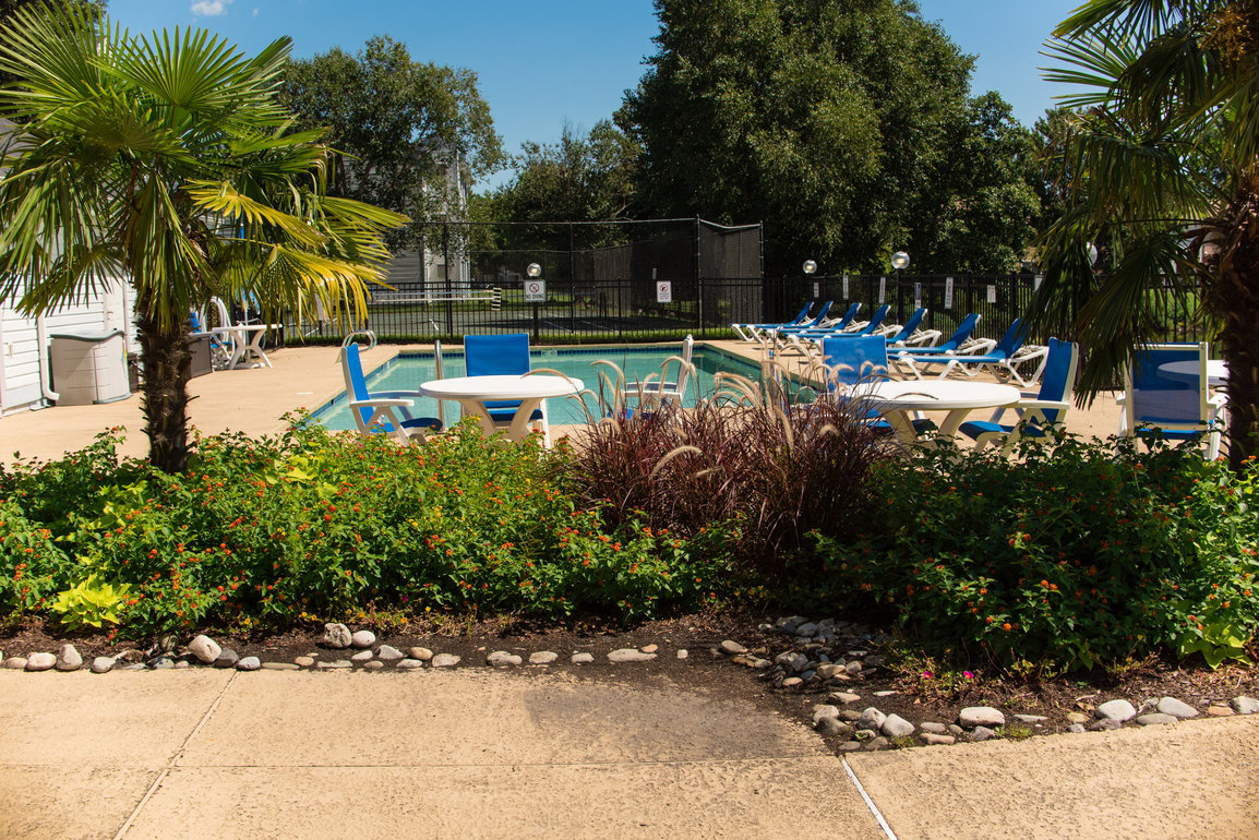 Lakes of Greenbrier - Photo 3 of 125