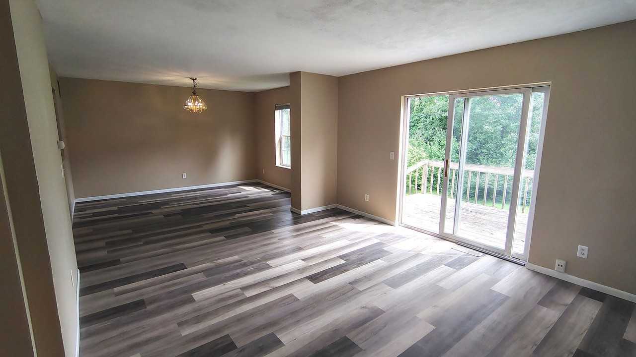 77 Marchelle Avenue - Photo 3 of 20