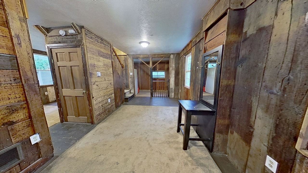 1961 Craley Rd - Photo 2 of 14