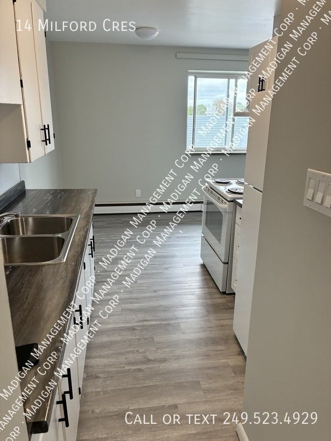 14 Milford Cres - Photo 2 of 9