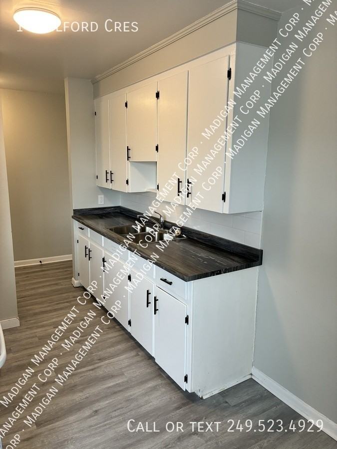 14 Milford Cres - Photo 3 of 9