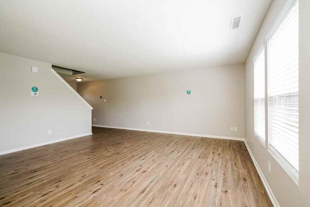 7905 States Bend Dr - Photo 5 of 16