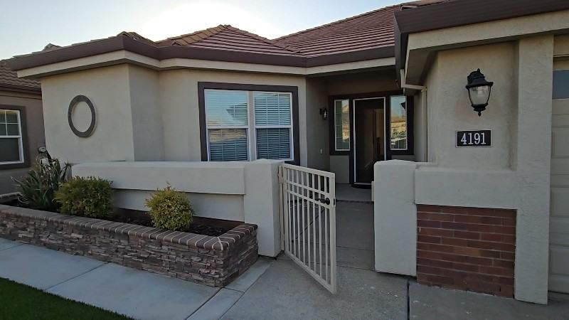 4191 Beacon Pl - Photo 3 of 49