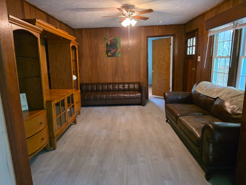 332 Lytle Cove Rd - Photo 2 of 15