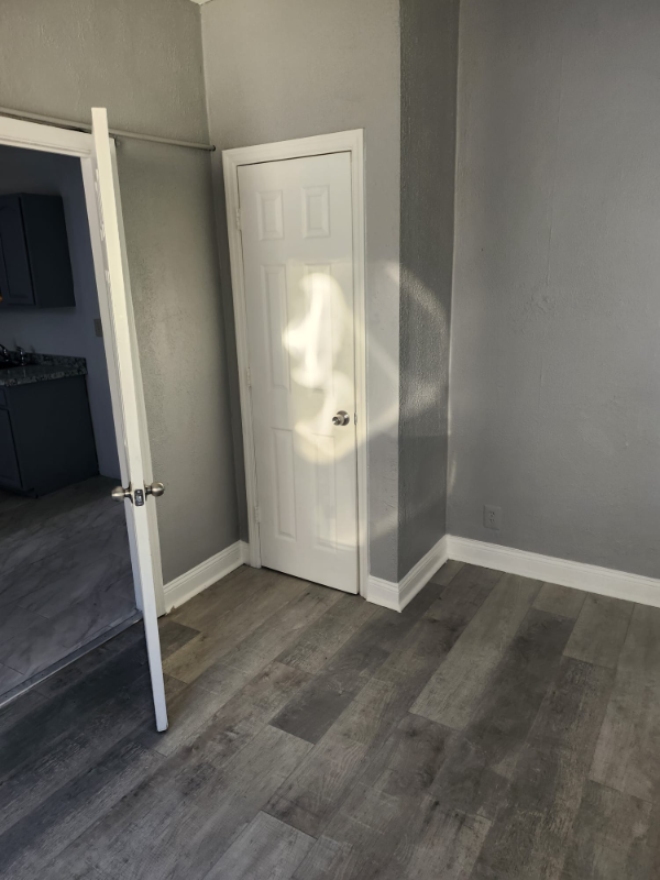 2 Long St #2L - Photo 2 of 6