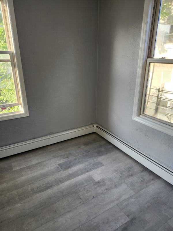 2 Long St #2L - Photo 3 of 6