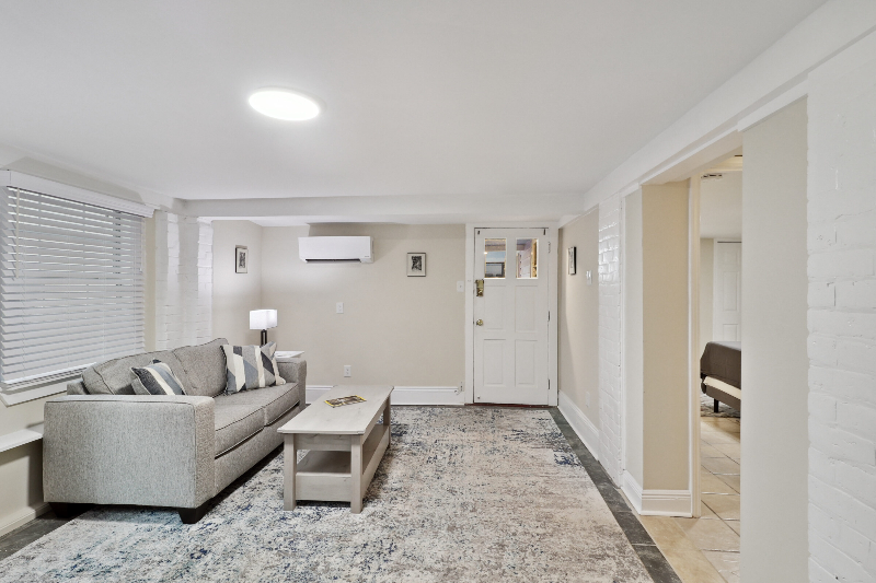 1432 Melpomene St - Photo 3 of 13