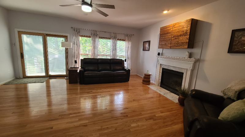 12577 Garry Glen Dr - Photo 3 of 19