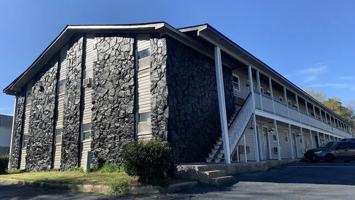 featured image of 608 Jack Warner Pkwy Ne #G4