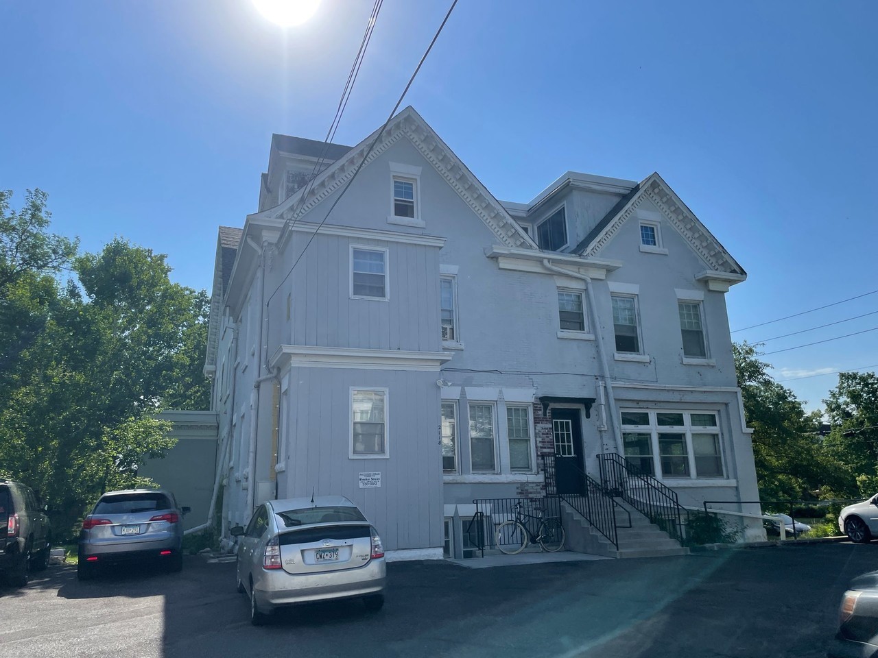 2118 Pillsbury Ave S - Photo 3 of 13