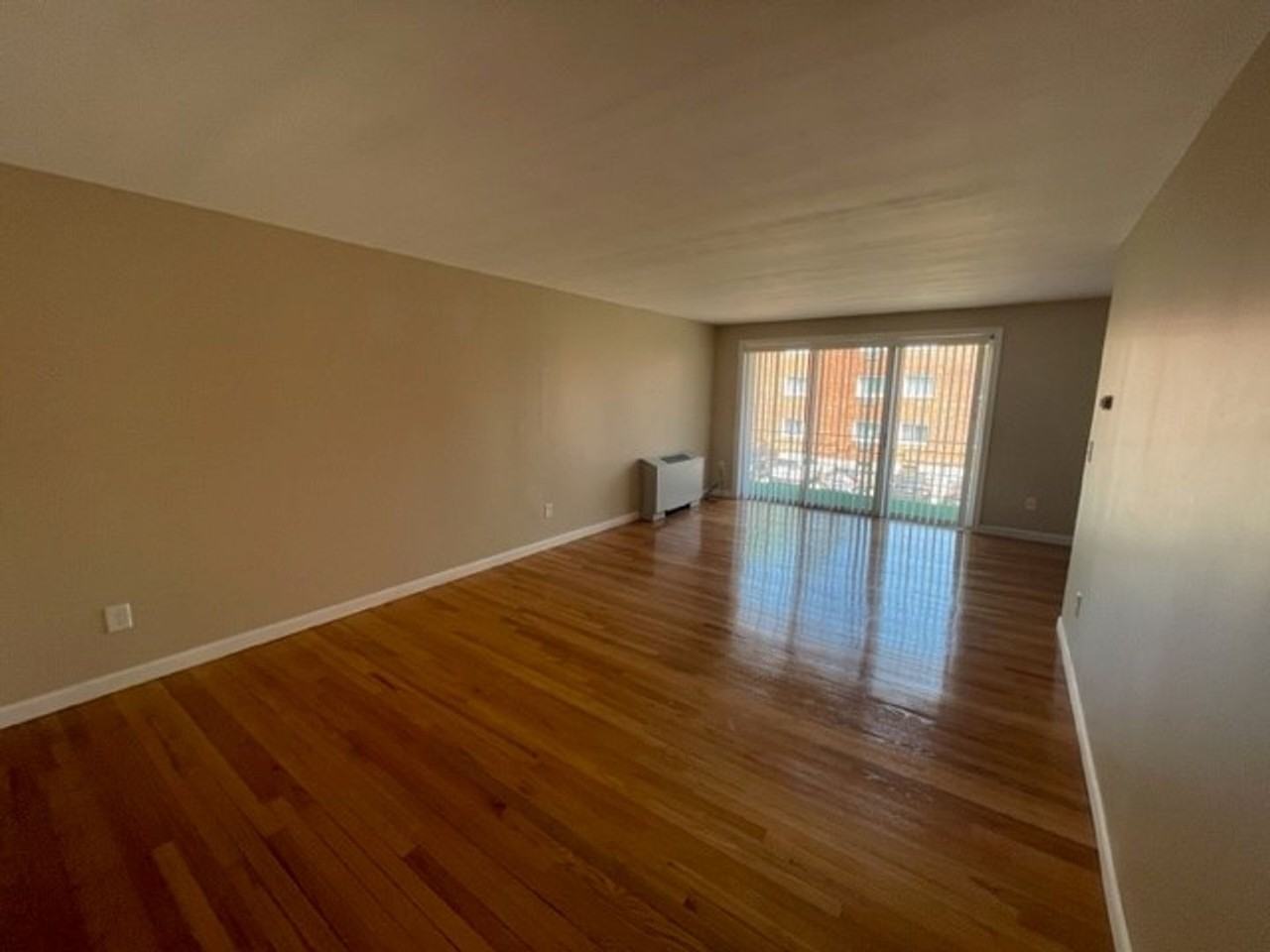 115 S Main St - Photo 7 of 8