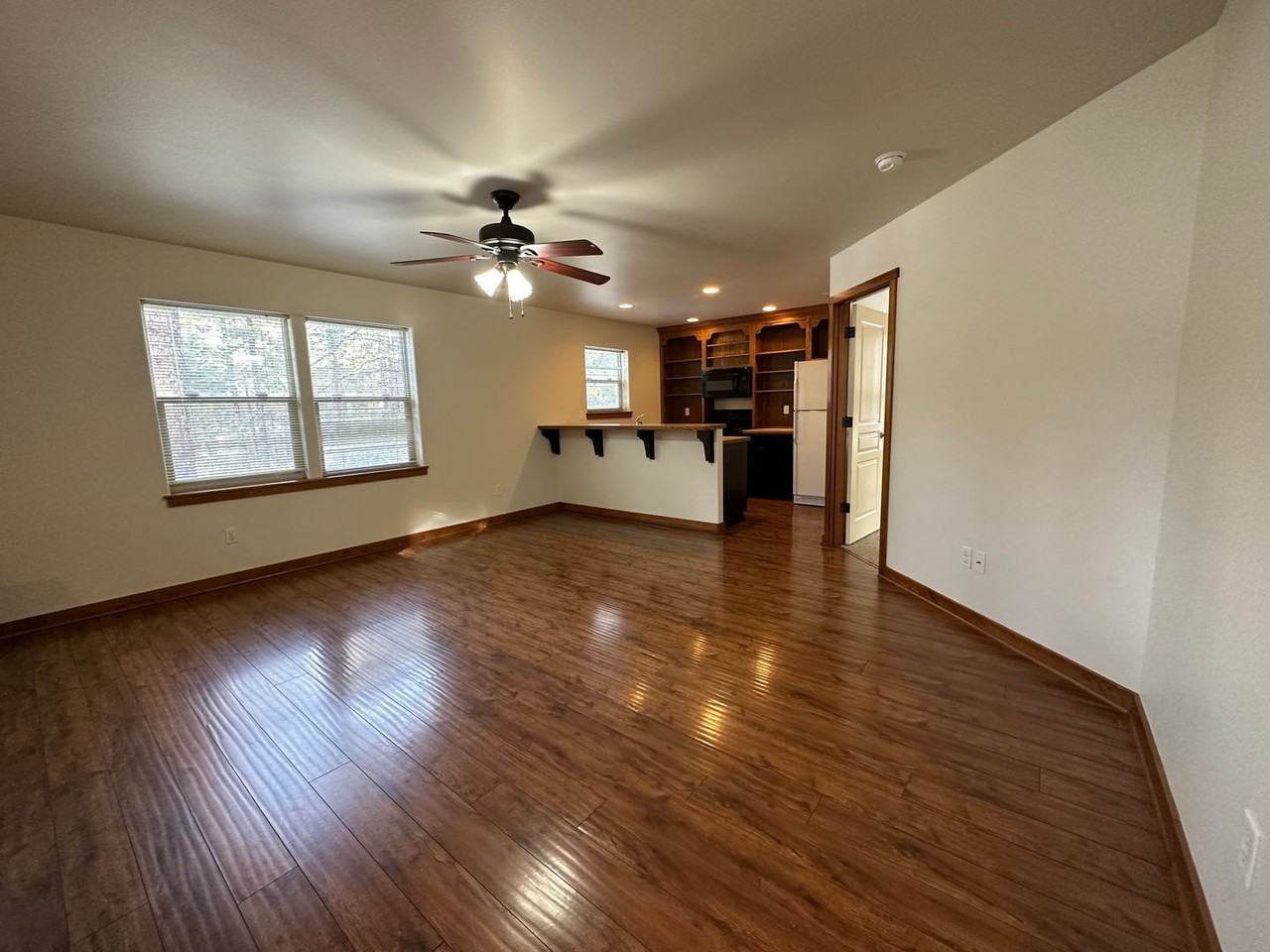 19223 Apache Rd - Photo 2 of 16