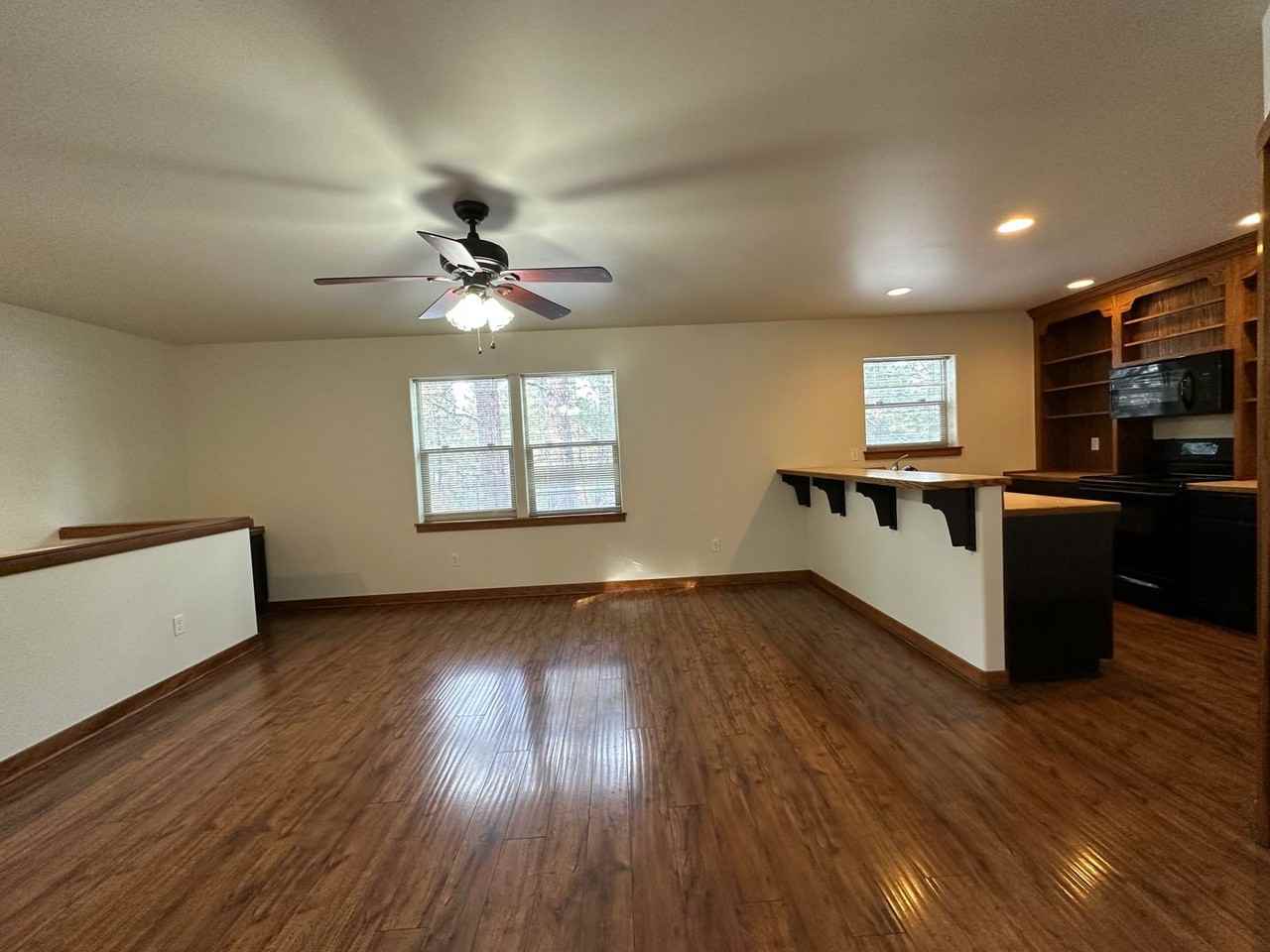 19223 Apache Rd - Photo 3 of 16