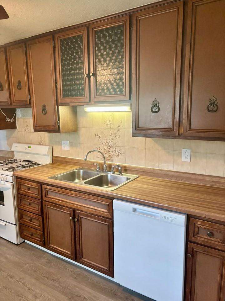 62 Westgate Rd - Photo 3 of 13