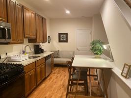 featured image of 427 N Holly St