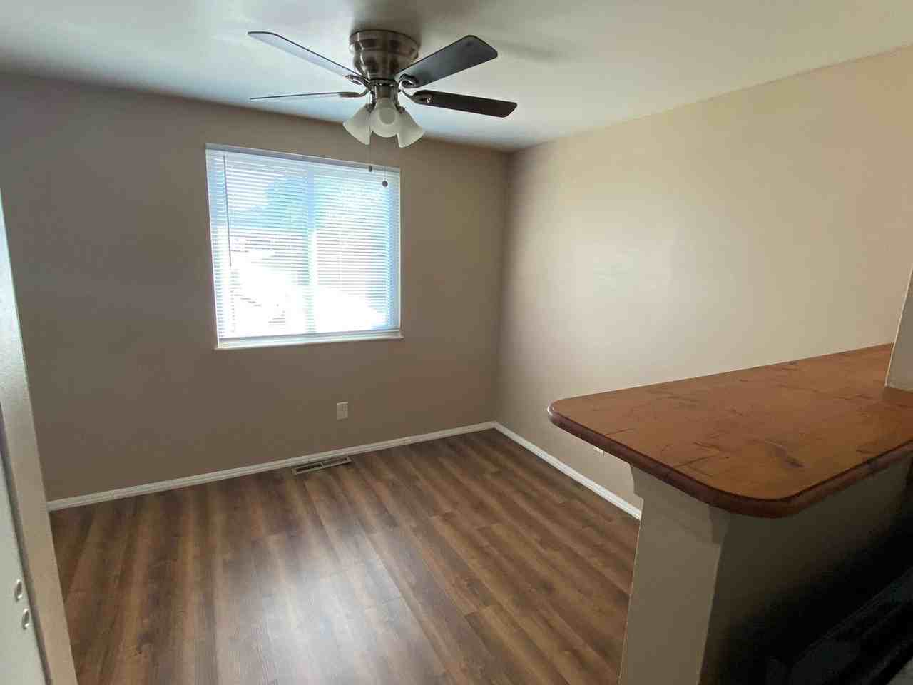 2600 Parklawn Dr #18 - Photo 4 of 13