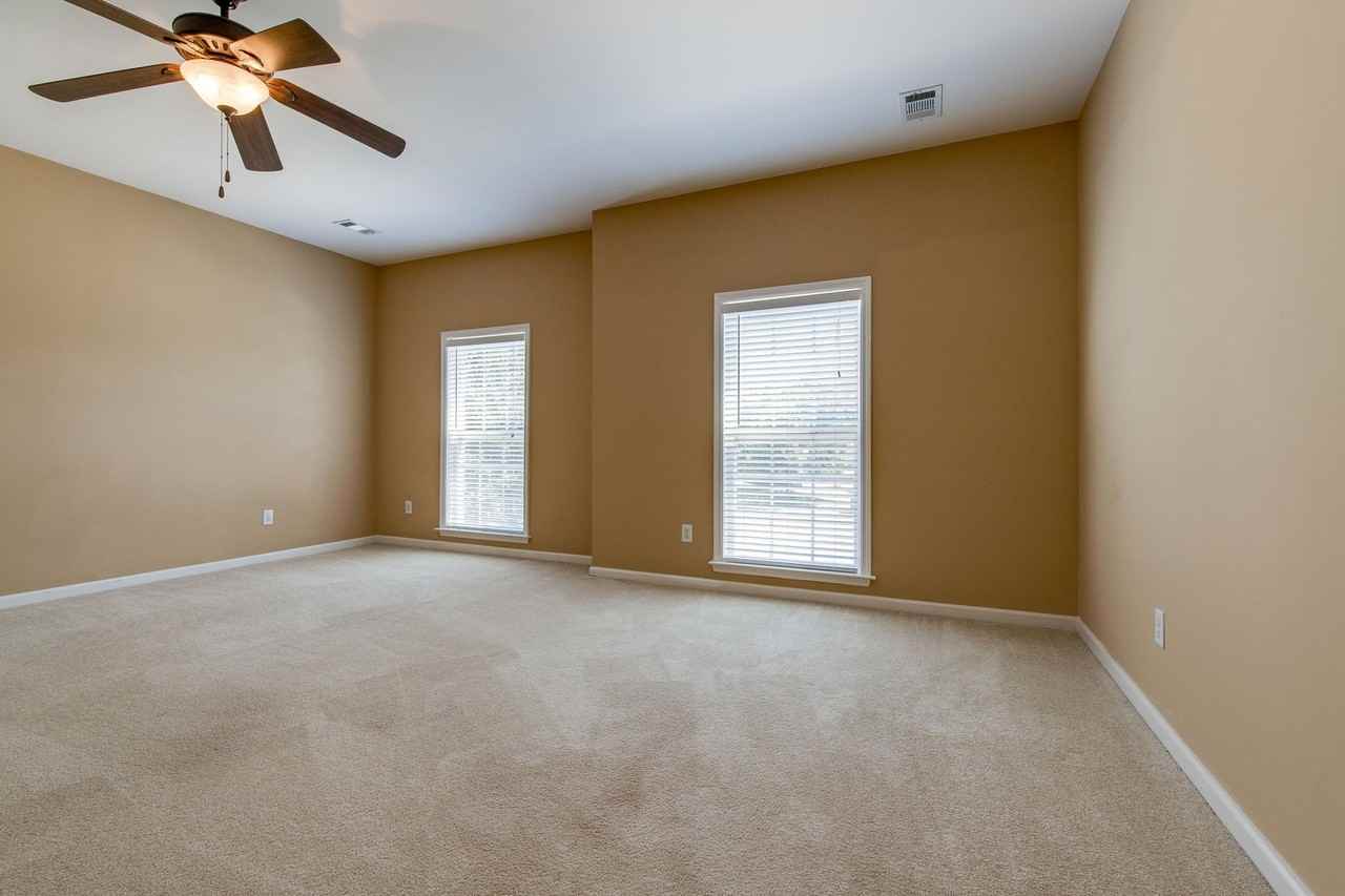 209 Reed Ct - Photo 6 of 36