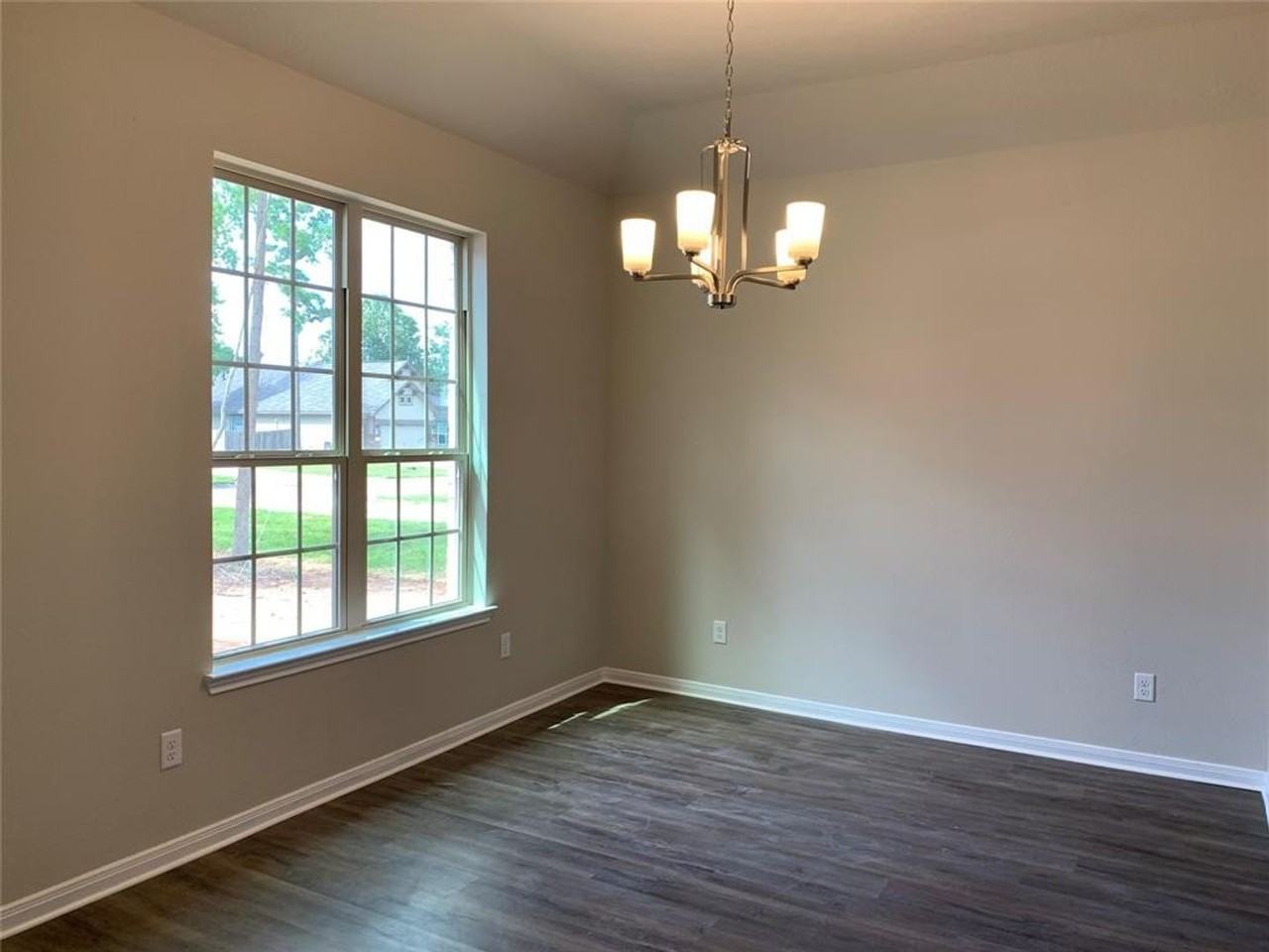 994 Arbor Xing - Photo 2 of 13