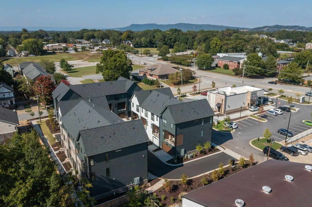 6 Hub St - Photo 4 of 48