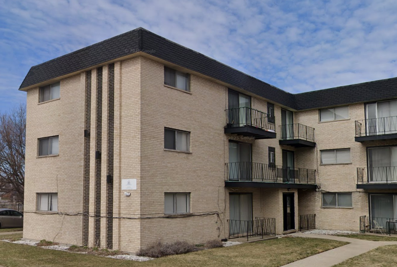 4654-4658 W 79th LLC - Photo 2 of 3