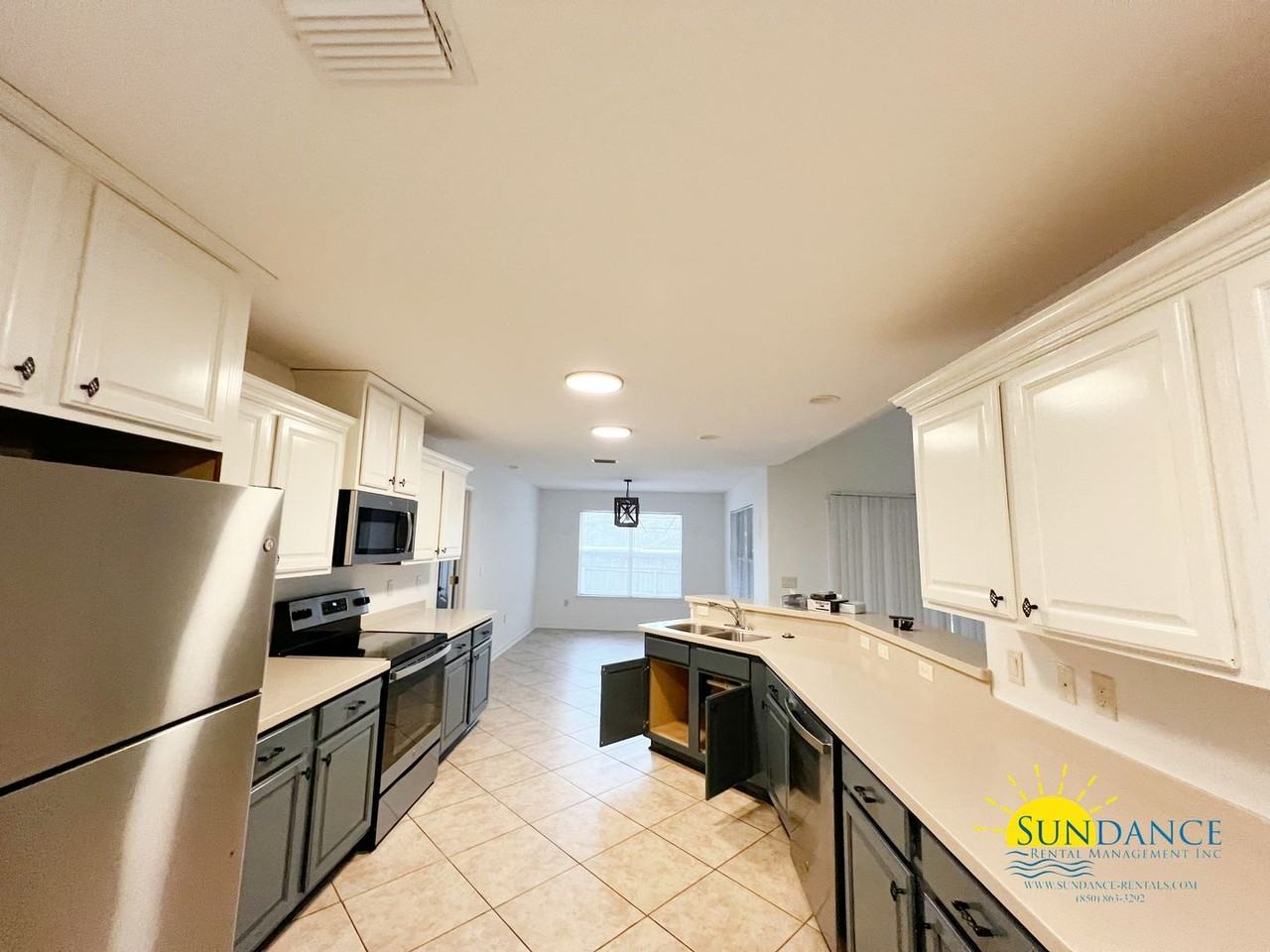 407 Serene Ct - Photo 4 of 17